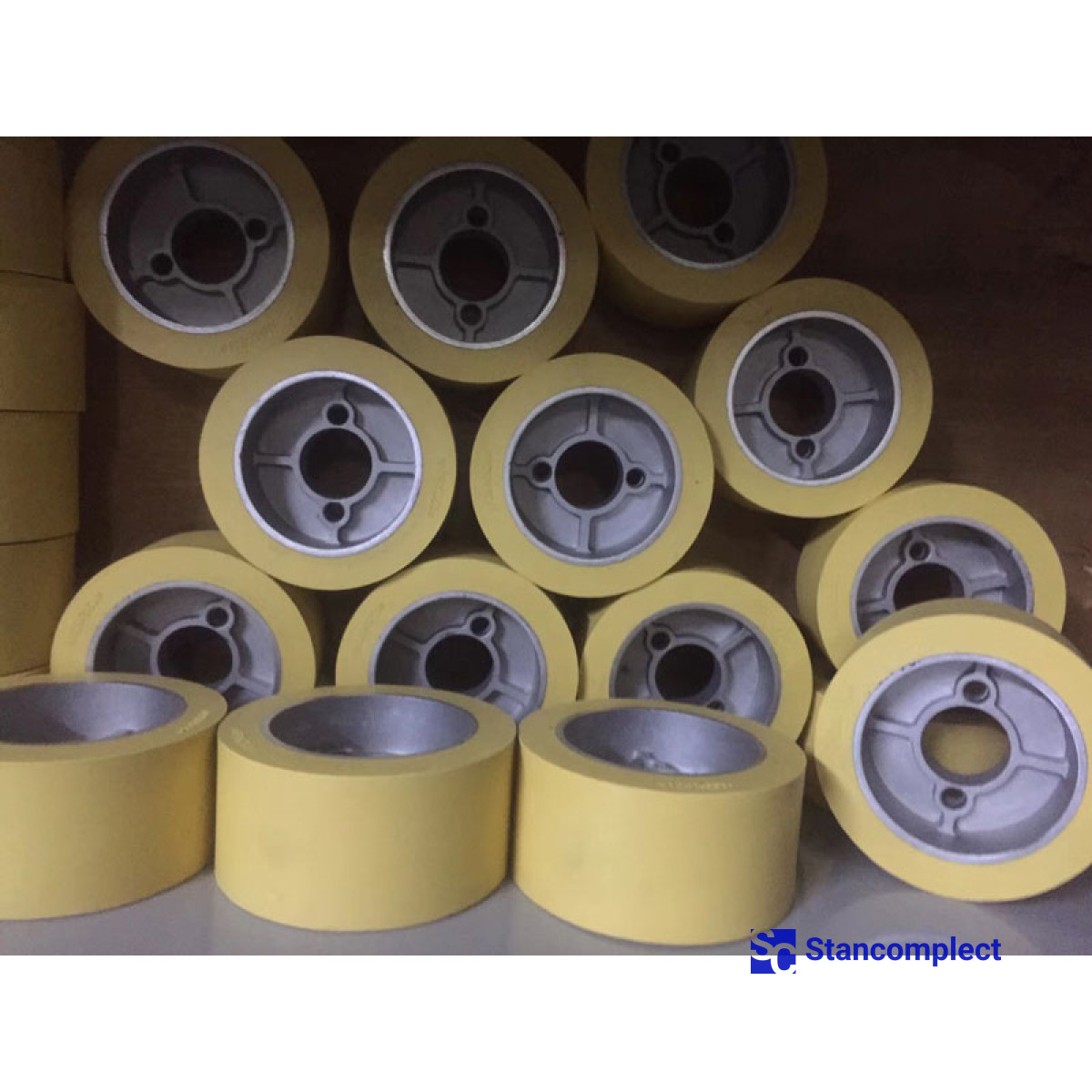 Roller for power feeder 120x35x60 mm